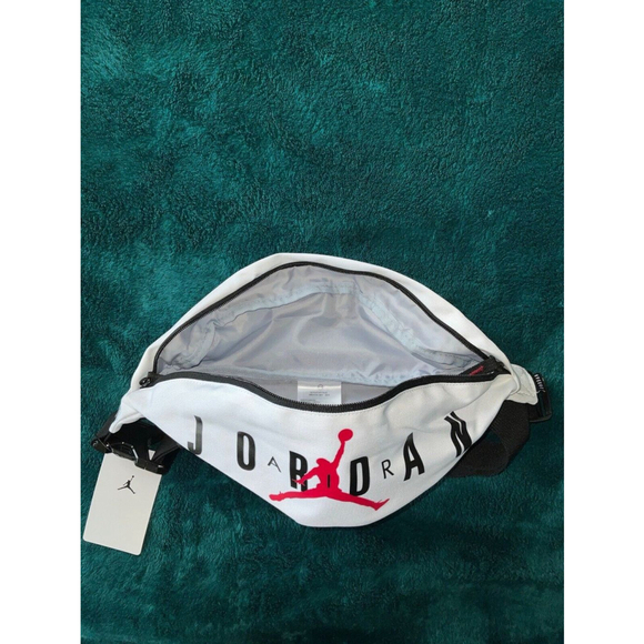 Nike Jordan Air Crossbody Fanny Pack WHITE Bag 9B0533-001 NEW - Picture 1 of 7
